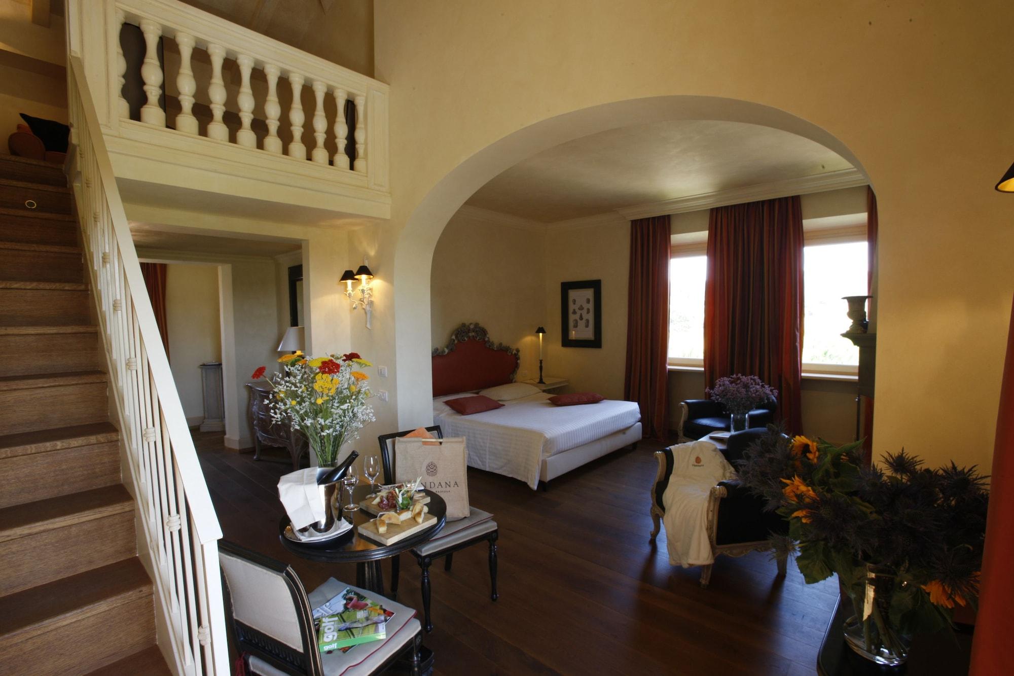 L'Andana Tenuta La Badiola Кастильоне-делла-Пеская Экстерьер фото